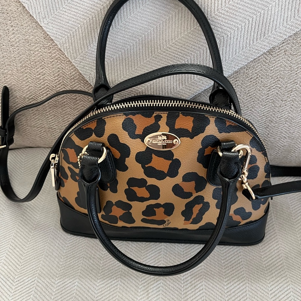 Coach small shoulder bag